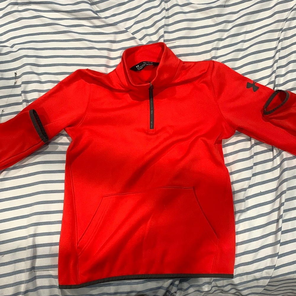 Youth extra large loose fleece from Under armor